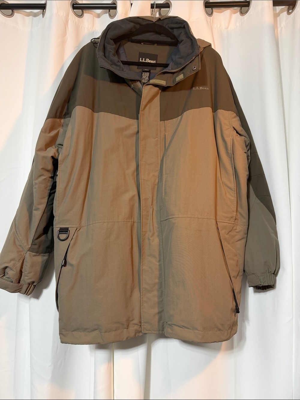 L.L. Bean Men's Two-Tone Olive and Dark Olive Puffer Coat XXL B8